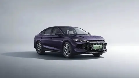 比亚迪放大招：40度大电池+一体压铸，这是要“卷”死对手啊！